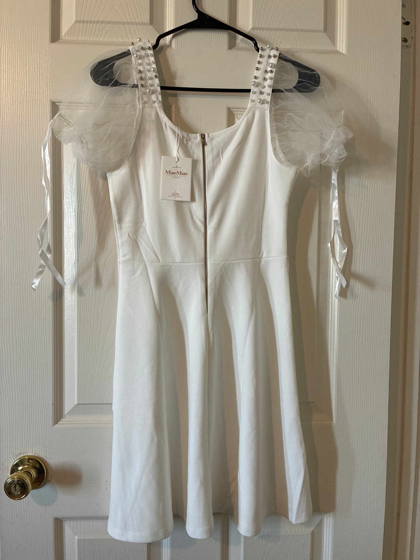 Uprichard puff sleeve white dress