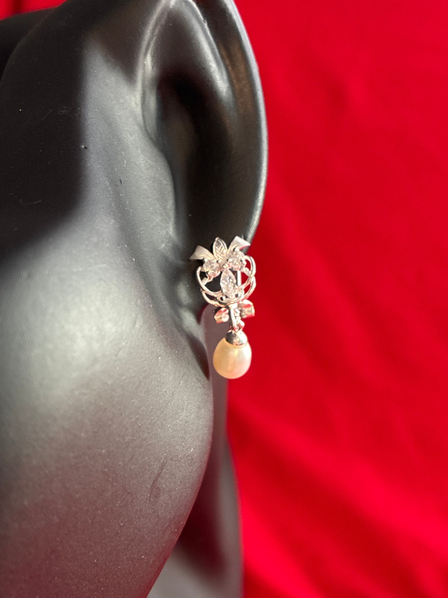 Sterling silver pearl drop earrings