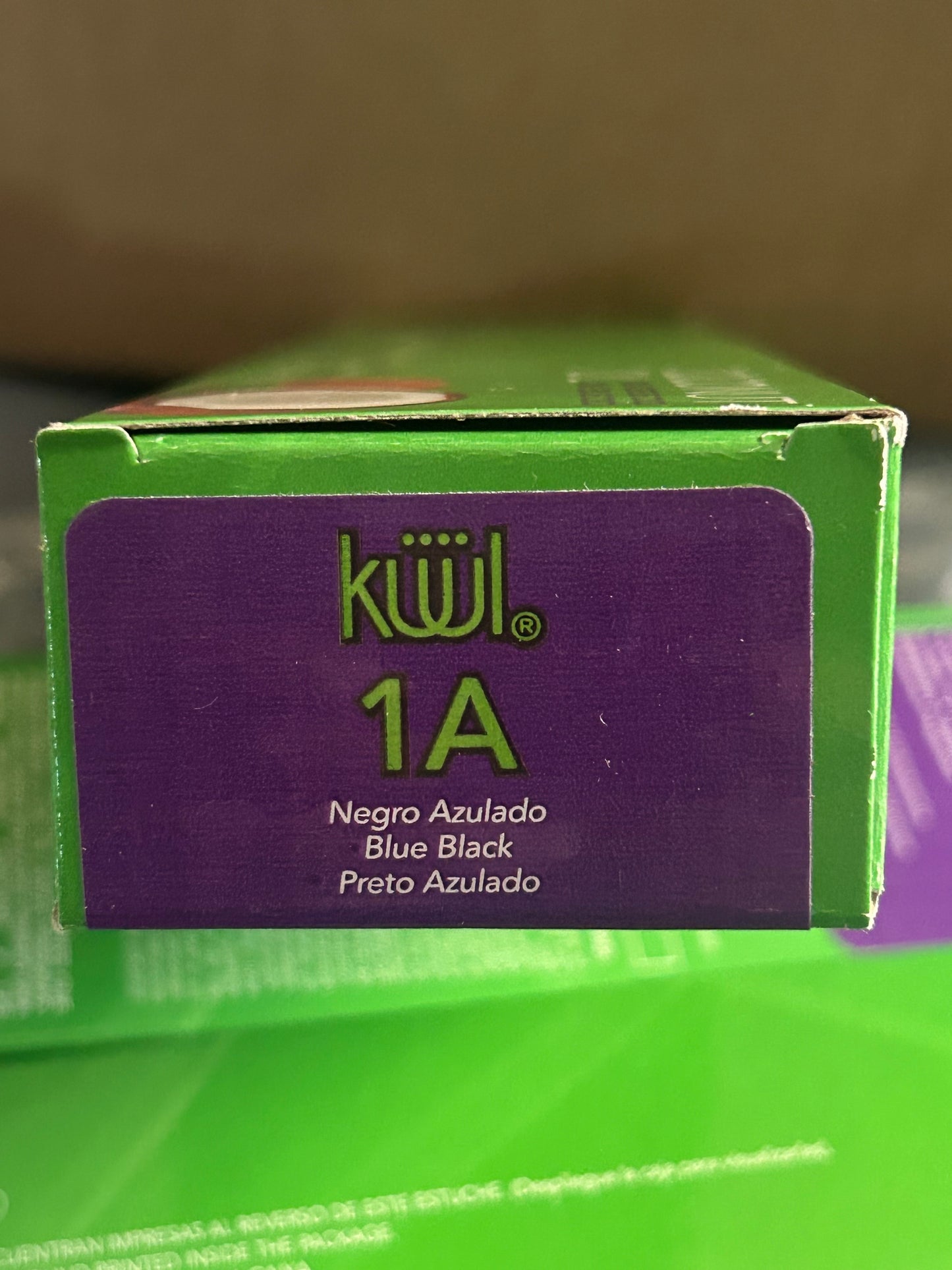 Kuul hair color blue black