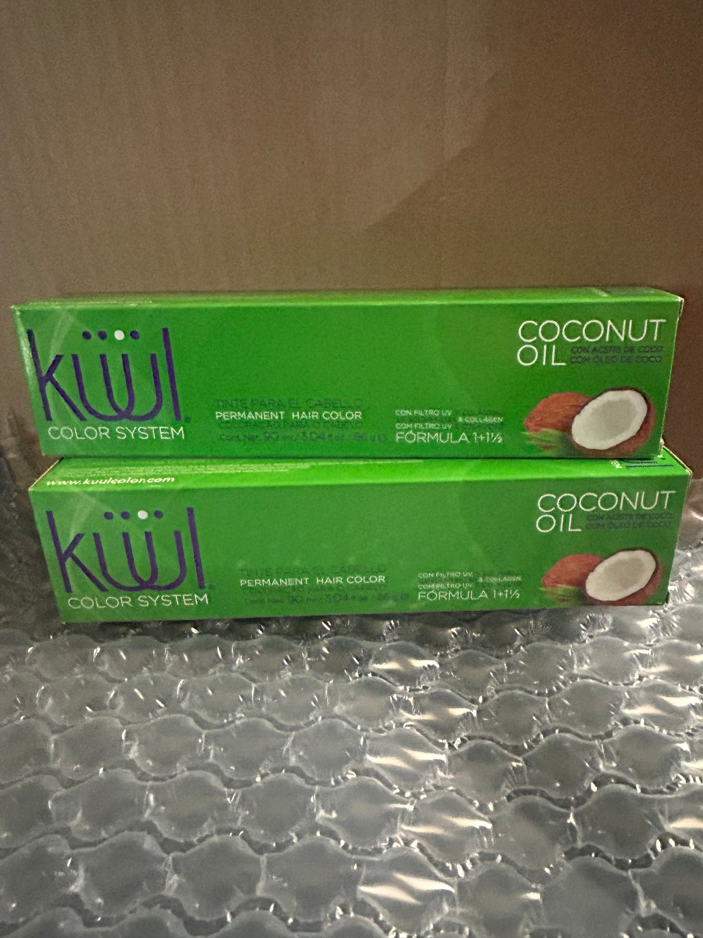 Kuul hair color black