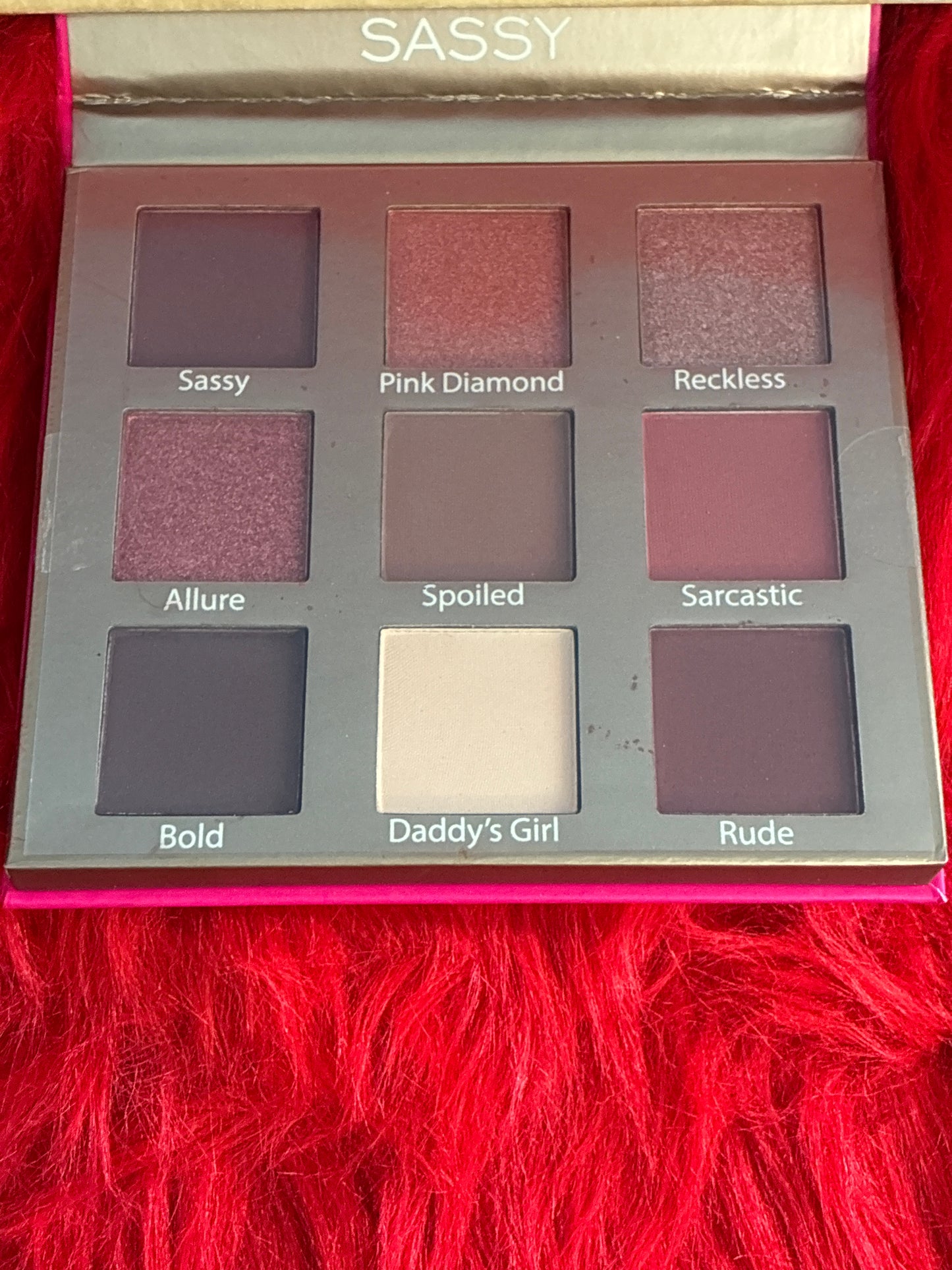 trendbeauty Boss Babe Sassy eyeshadow palette