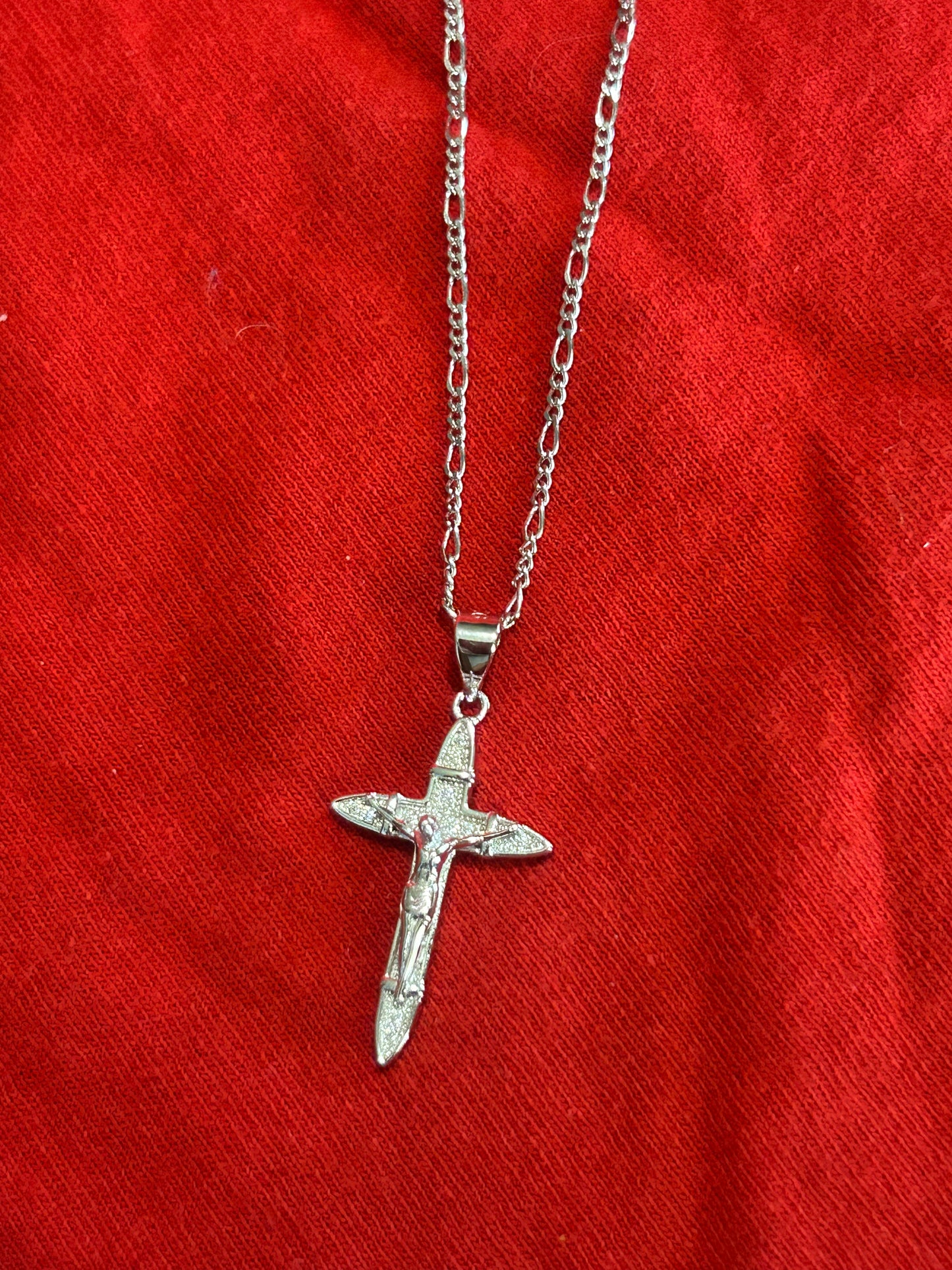 Sterling silver cross pendant with necklace